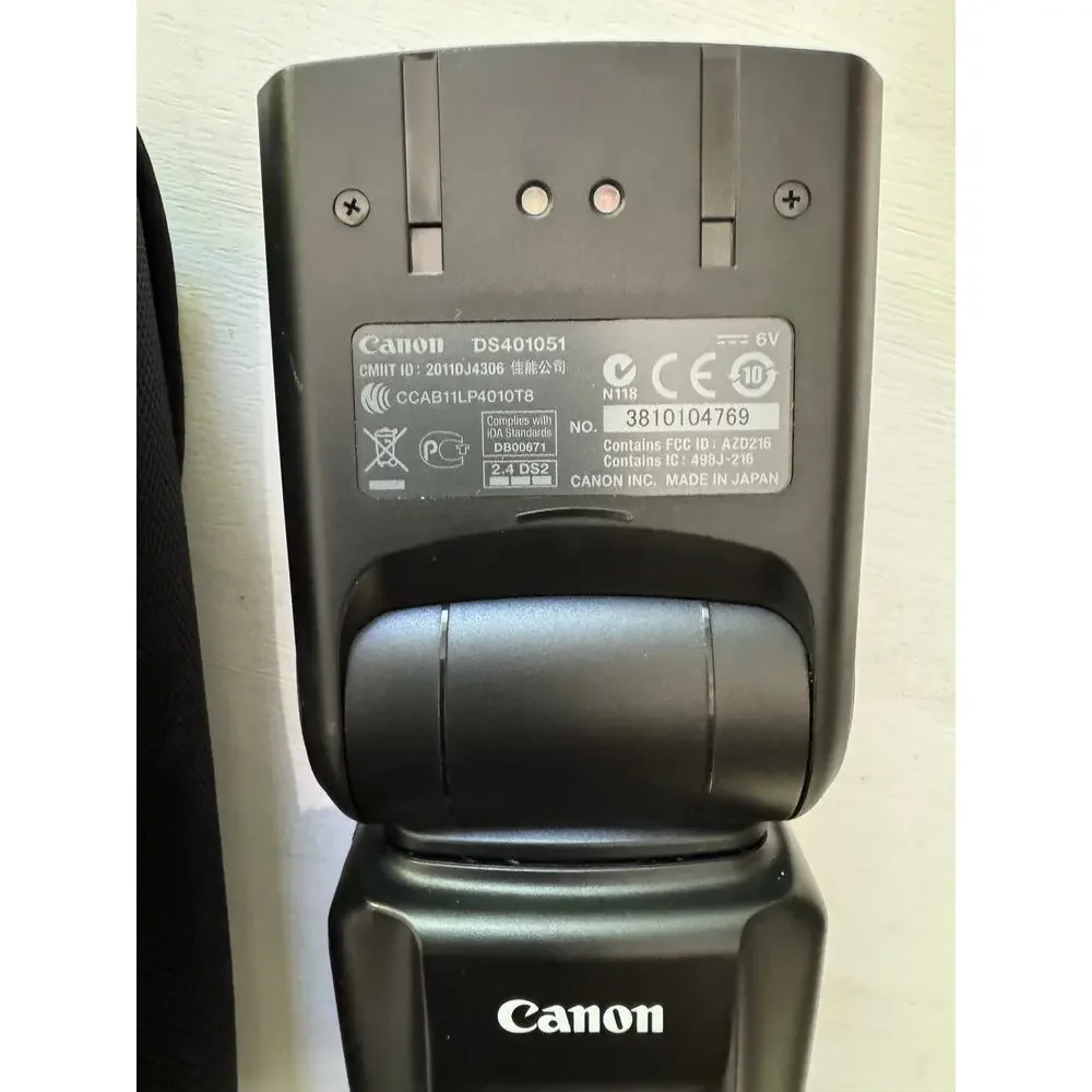 Canon 600EX-RT Speedlite Flash with Case DS101051 Tested and Works